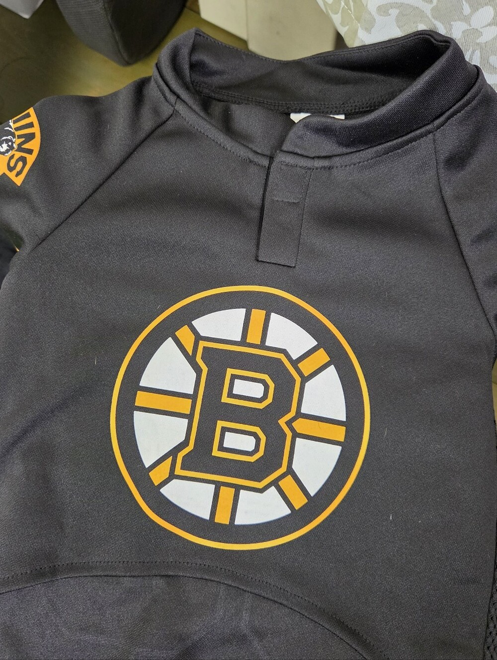 Black Boston Bruins Dog Shirt (NWOT)